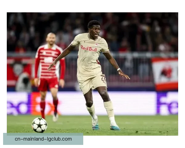 2025至26赛季意甲转会焦点AC米兰签下法甲新星锋线补强前景